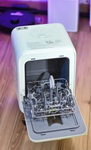 vệ sinh máy rửa bình sữa