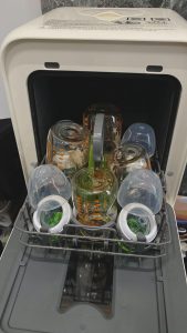 vệ sinh máy rửa bình sữa