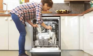 Hóa chất còn sót lại trong máy rửa bát