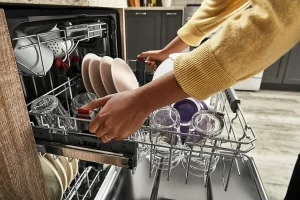 kinh nghiệm dùng máy rửa bát lần đầu