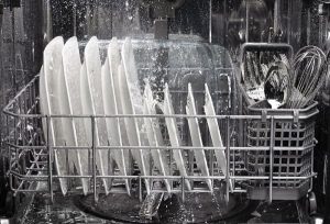 tiết kiệm nước cho máy rửa bát