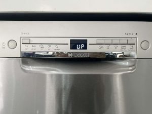 Máy rửa bát đa dạng chương trình rửa phù hợp với lượng bát đĩa